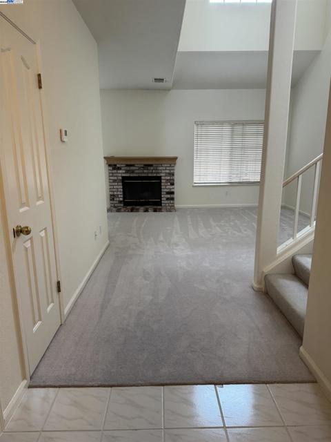 119 Heritage Park Dr, Danville CA: https://media.crmls.org/mediaz/0b5e6159-f1f5-42f9-9dee-fa8048d756fd.jpg