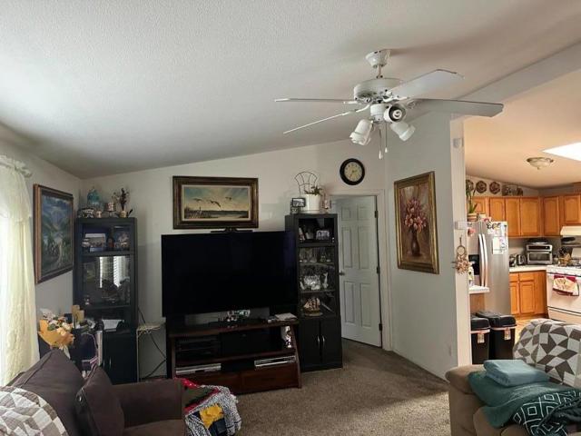 2025 Gold Street,  CA: https://media.crmls.org/mediaz/0b5ea045-9d2f-4cb5-b4ed-1a1f6c5c45ee.jpg