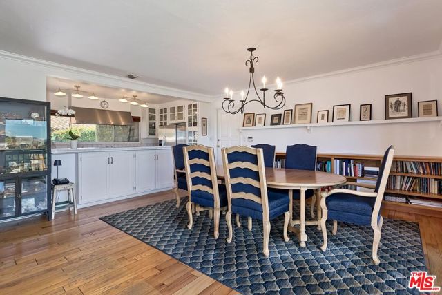 13490 Firth Drive, Beverly Hills CA: https://media.crmls.org/mediaz/0b5ef42c-7ba3-433d-a3a4-69656b21bf49.jpg