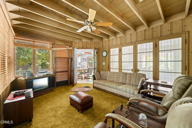 4369 Firmament Avenue, Encino CA: https://media.crmls.org/mediaz/0b5fa607-1719-49eb-a51c-14eb417876c5.jpg