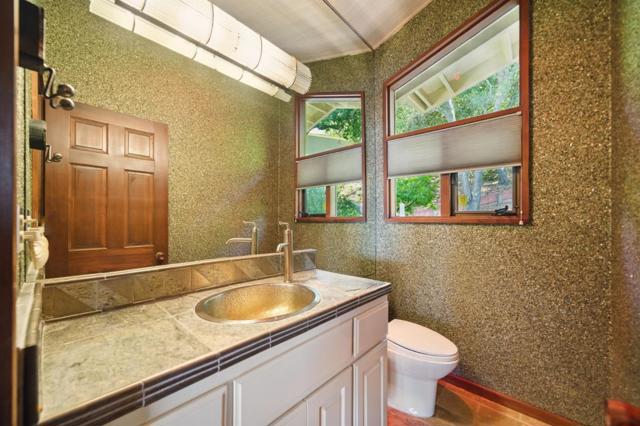 16190 Maya Way, Los Gatos CA: https://media.crmls.org/mediaz/0b60105d-1997-40e3-9a9a-377099dd2f33.jpg