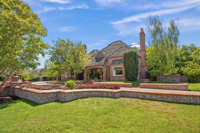 12359 Farr Ranch Road, Saratoga CA: https://media.crmls.org/mediaz/0b60242e-9810-4bbb-8c9a-3a4f86377095.jpg