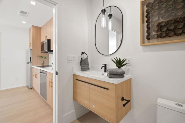 Image 65 of 86 For 15400 Herring Avenue