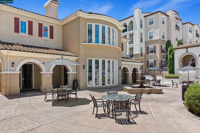 3240 Maguire Way, Dublin CA: https://media.crmls.org/mediaz/0b61f24e-05ee-49b3-9884-6f1963895d07.jpg