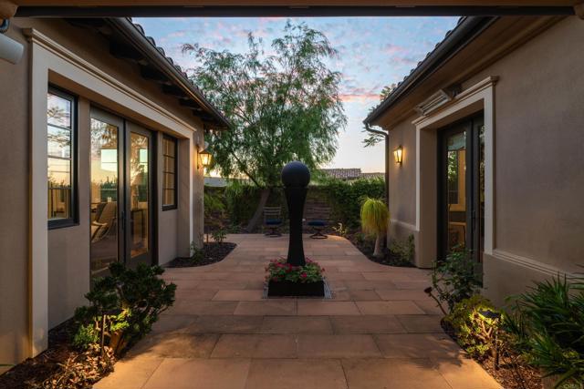 14788 Valle Del Sur, San Diego CA: https://media.crmls.org/mediaz/0b621e84-2e7c-4851-a138-081dff9692bd.jpg