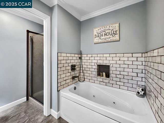 14 Mt Eden Pl, Clayton CA: https://media.crmls.org/mediaz/0b622d38-221c-4507-afca-3dcd7f8d2236.jpg