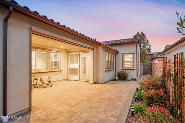 2424 Quartsite Drive, Camarillo CA: https://media.crmls.org/mediaz/0b62481e-e044-4673-8a30-cef9880f85ac.jpg