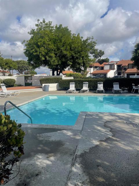 Detail Gallery Image 13 of 17 For 6933 Sandpiper Pl, Carlsbad,  CA 92009 - 2 Beds | 2 Baths