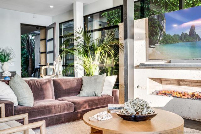 282 Neptune Avenue, Encinitas CA: https://media.crmls.org/mediaz/0b62d96a-86e0-4806-a070-e84e74c2f866.jpg