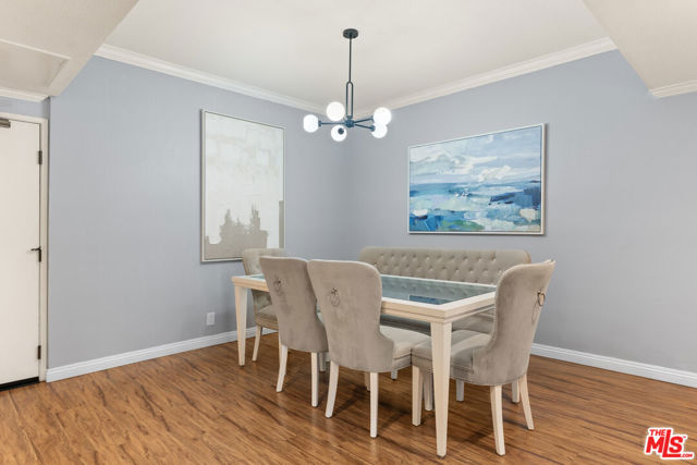 8160 Manitoba Street, Playa del Rey CA: https://media.crmls.org/mediaz/0b62eac7-fe45-4119-b2cf-60fa6c85e75c.jpg