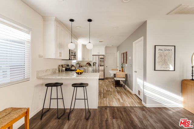 4427 Alumni Avenue, Los Angeles CA: https://media.crmls.org/mediaz/0b632cd0-9cff-40ed-b2ae-cc7a2b5b1026.jpg