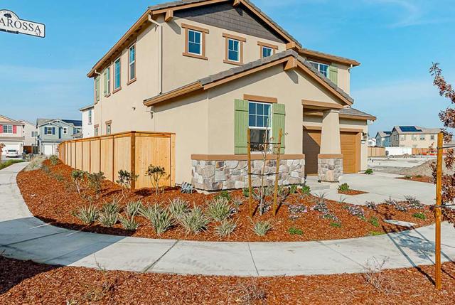 16041 Testarossa Street, Lathrop CA: https://media.crmls.org/mediaz/0b633a9a-b763-4d25-9230-3d0e9f636ffd.jpg