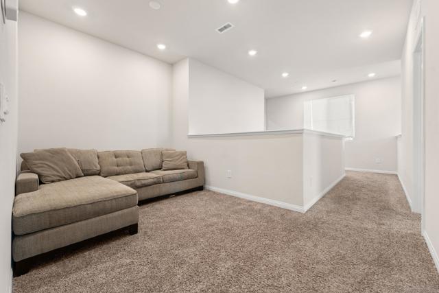 13305 Cultivate Ct, Valley Center CA: https://media.crmls.org/mediaz/0b6355ff-f646-427f-83a9-d3dae811b18d.jpg