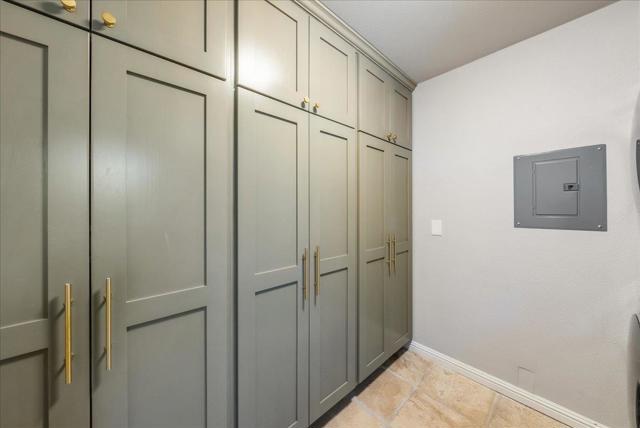 24805 Corte Poco, Salinas CA: https://media.crmls.org/mediaz/0b63846b-8f2c-428f-ae44-2f07cad9d36b.jpg