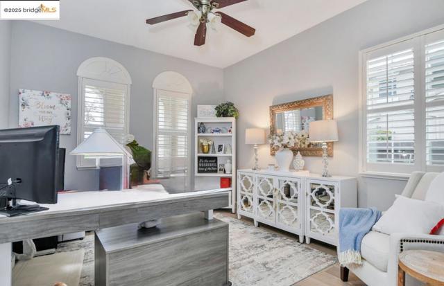 1771 Wilde Dr, Discovery Bay CA: https://media.crmls.org/mediaz/0b6448e3-4452-4053-9bb5-8571e6e41014.jpg