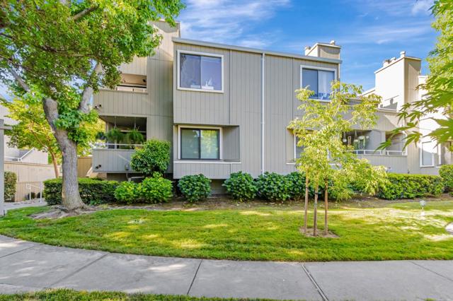 1718 Braddock Court, San Jose CA: https://media.crmls.org/mediaz/0b64b075-e99a-4393-9b7e-74af6dbaf2f1.jpg
