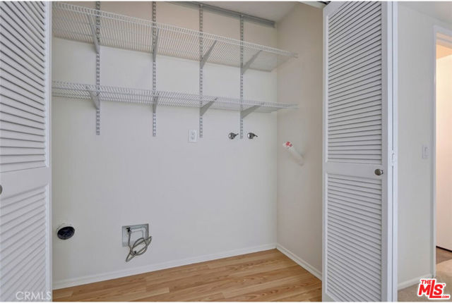 454 Palos Verdes Boulevard, Redondo Beach CA: https://media.crmls.org/mediaz/0b64d381-2237-4a49-bf0e-cd7b5f93416e.jpg