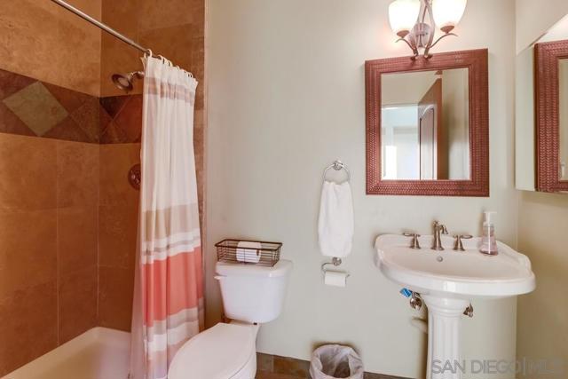 13037 Yerba Valley Way, Lakeside CA: https://media.crmls.org/mediaz/0b64fdbd-f9dd-4a89-9885-766f9d931dd1.jpg