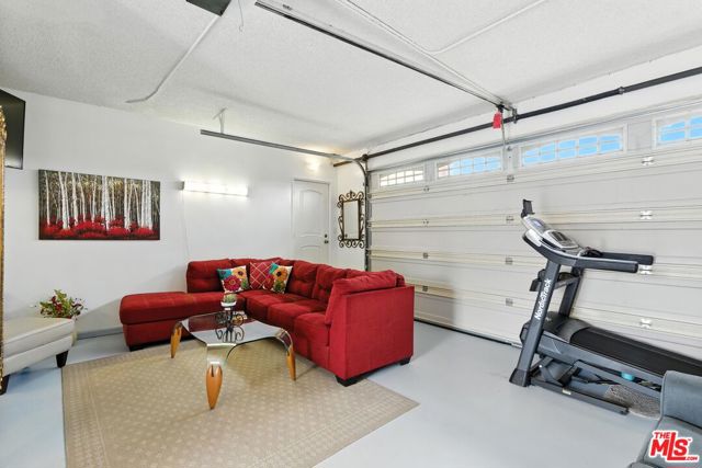 4134 W 60th Street, Los Angeles CA: https://media.crmls.org/mediaz/0b658db1-df84-41fe-b137-514a344885a2.jpg