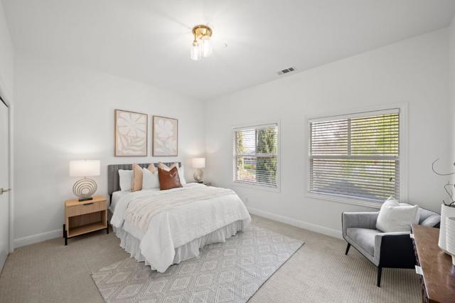 1050 Connecticut Drive, Redwood City CA: https://media.crmls.org/mediaz/0b664261-3ae5-4d4d-af88-17be46c4e3d1.jpg