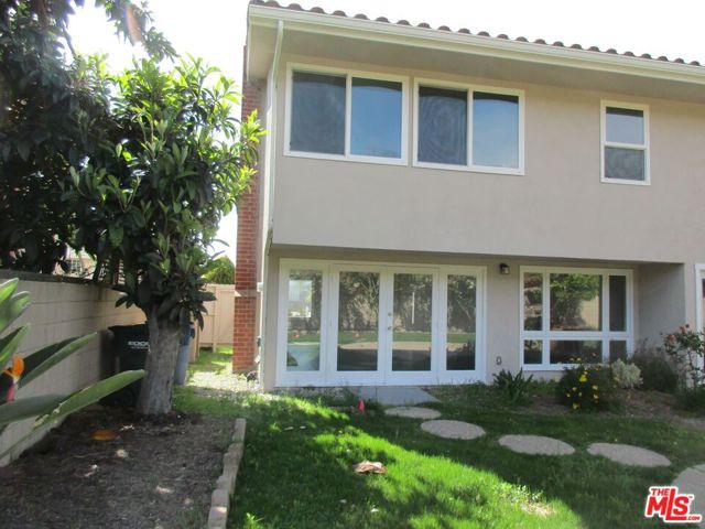 28436 Lomo Drive, Rancho Palos Verdes CA: https://media.crmls.org/mediaz/0b6781b5-e631-48ed-a396-706551a73057.jpg