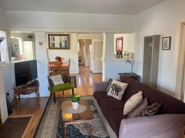 105 Palm Avenue, Watsonville CA: https://media.crmls.org/mediaz/0b681be0-88fa-4167-8507-30bcb2da9660.jpg