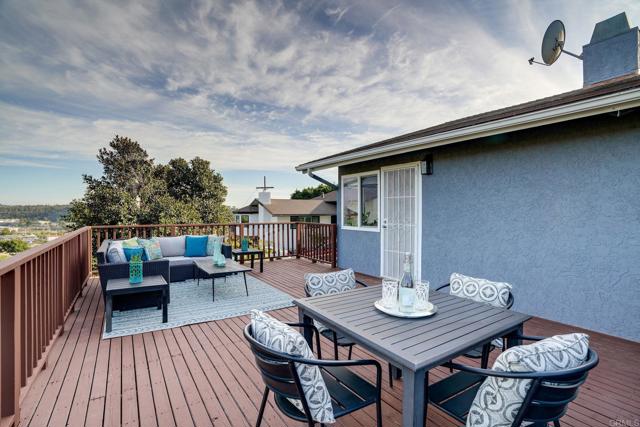 Detail Gallery Image 32 of 56 For 1782 Troy Ln, Oceanside,  CA 92054 - 3 Beds | 2 Baths