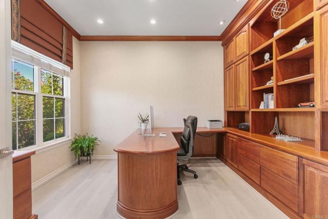 2209 Eucalyptus Ave, Escondido CA: https://media.crmls.org/mediaz/0b68c6c4-a4af-4d46-8f00-92f286fa02af.jpg