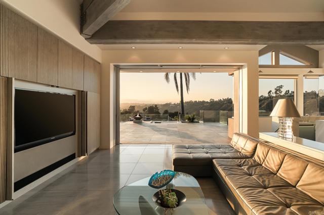 Image 4 of 16 For 6002 Via Posada Del Norte