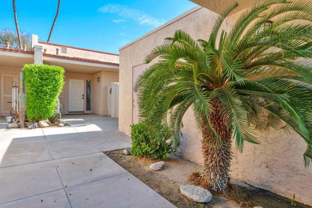 Image 29 of 46 For 80076 Palm Cir Drive
