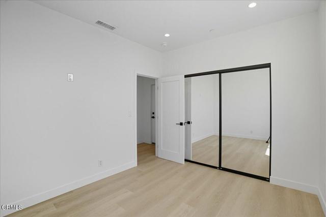 Detail Gallery Image 10 of 16 For 1907 Ocean Ave, Ventura,  CA 93001 - 3 Beds | 2 Baths