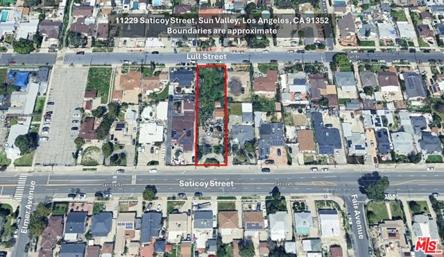 11229 Saticoy Street photo 2