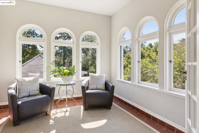 22 Sea View Ave, Piedmont CA: https://media.crmls.org/mediaz/0b6a04ee-a5d3-41fb-b71c-667de50492bd.jpg