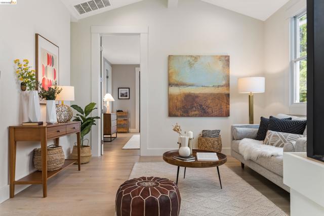 Image 25 of 49 For 636 56th St  