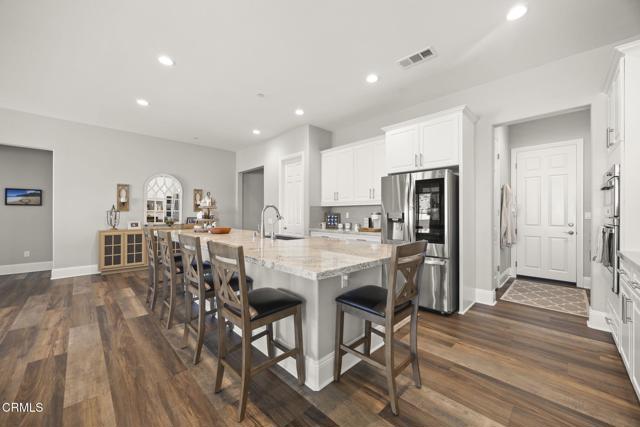 508 Autumn Path Lane, Santa Paula CA: https://media.crmls.org/mediaz/0b6ab8e8-2ed3-474b-a6d8-7629ab6383c4.jpg