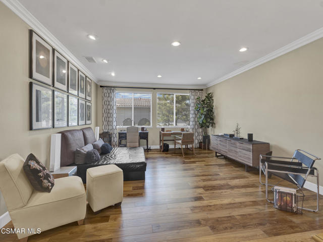 3865 Briar Ridge Court, Newbury Park CA: https://media.crmls.org/mediaz/0b6b9660-61a6-465f-b50a-4f21970c5fc6.jpg
