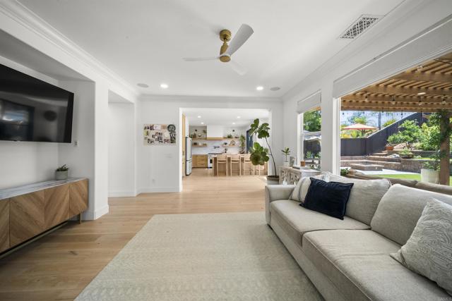 1413 Rivercrest Road, San Marcos CA: https://media.crmls.org/mediaz/0b6d35d4-fa0e-40e9-a3e4-3d7132060ef9.jpg