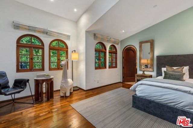 Drew Fenton | 746 Norway Lane Los Angeles CA | MLS: 7365043 Drew Fenton | 746 Norway Lane Los Angeles CA | MLS: 7365043