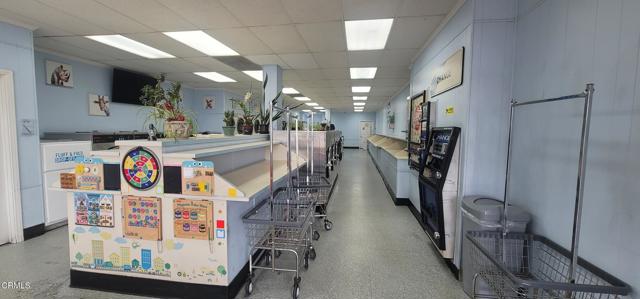 383 Carmen Drive, Camarillo CA: https://media.crmls.org/mediaz/0b6e70af-7460-42b5-8829-def4fbd00166.jpg