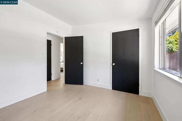 12 La Sonoma Ct, Alamo CA: https://media.crmls.org/mediaz/0b6e8149-657a-4c2a-a2d3-48ad4f2ec939.jpg