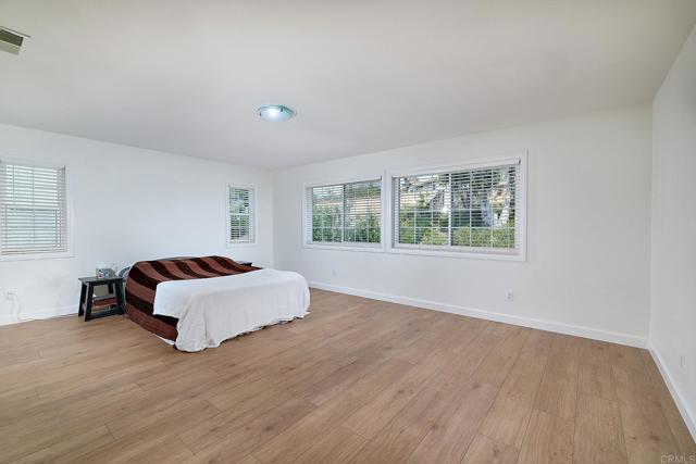 339 La Purisma Way, Oceanside CA: https://media.crmls.org/mediaz/0b700b3a-dbb1-4078-b4f5-ff18ffce47a8.jpg