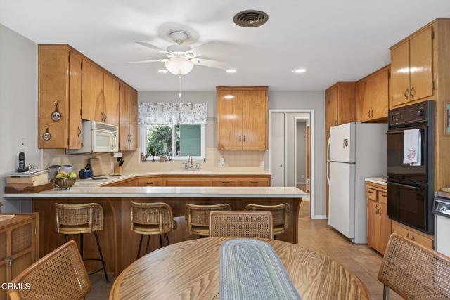 Detail Gallery Image 11 of 30 For 1172 Oak Ave, Fillmore,  CA 93015 - 3 Beds | 2 Baths