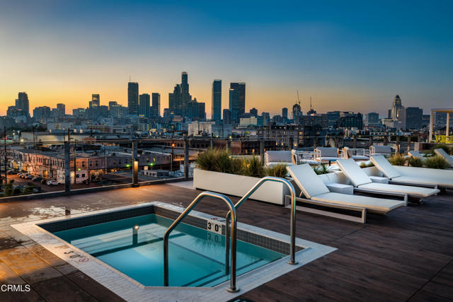 Detail Gallery Image 32 of 32 For 530 S Hewitt St #532,  Los Angeles,  CA 90013 - 1 Beds | 1 Baths