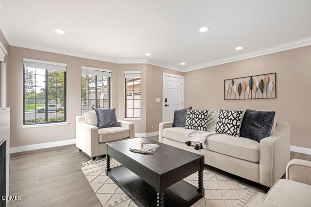 Image 3 of 26 For 433 Santa Cruz Circle