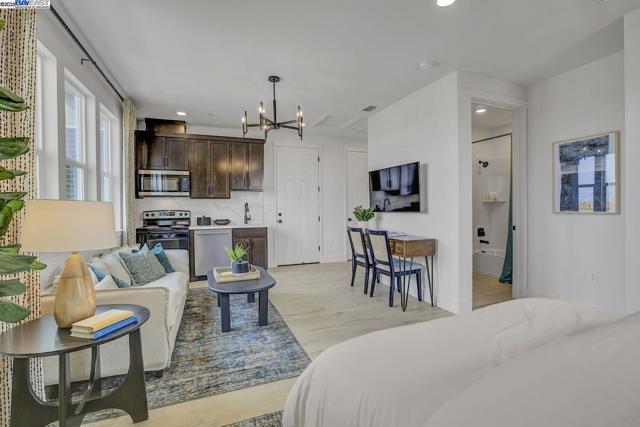367 W CALABRIA DRIVE, Mountain House CA: https://media.crmls.org/mediaz/0b72a189-ce32-4d9e-ba83-6b3b3703ff29.jpg