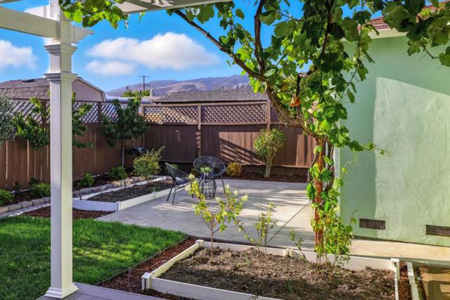110 Manzanita Avenue, South San Francisco CA: https://media.crmls.org/mediaz/0b72cb07-5f2e-4dc0-99c6-1dd141d4a850.jpg