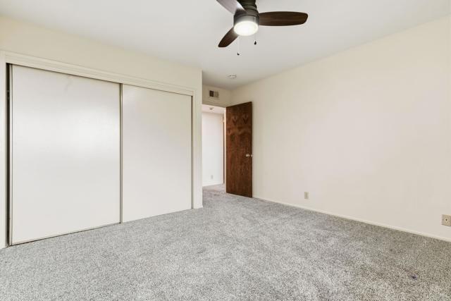 6960 Via Estrada, La Jolla CA: https://media.crmls.org/mediaz/0b730848-081f-4c5d-acb0-857122b9514c.jpg