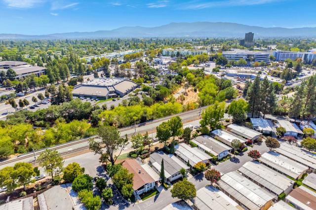 177 Quail Hallow Drive, San Jose CA: https://media.crmls.org/mediaz/0b7472c8-b9fd-4b3d-8419-9327f7091602.jpg