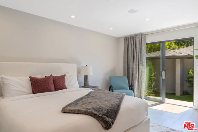 2829 Westbrook Avenue, Los Angeles CA: https://media.crmls.org/mediaz/0b74d665-95db-47ce-adeb-429fa0bb9ac1.jpg