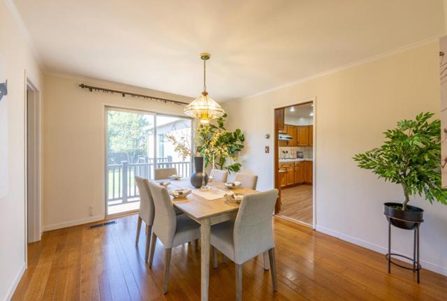 348 31st Avenue, San Mateo CA: https://media.crmls.org/mediaz/0b750fd0-ef94-4cc9-be7d-557c4c534dc6.jpg